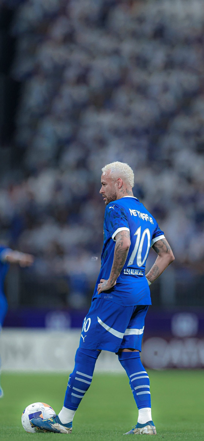 花费趋于谨 花费趋于谨