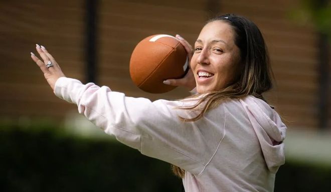 处于激昂的 处于激昂的